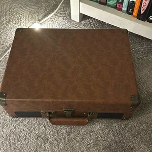 Victrola record player